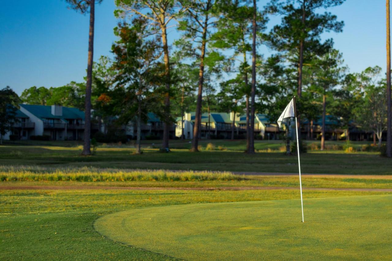 Hotel Crown At Hickory Hills