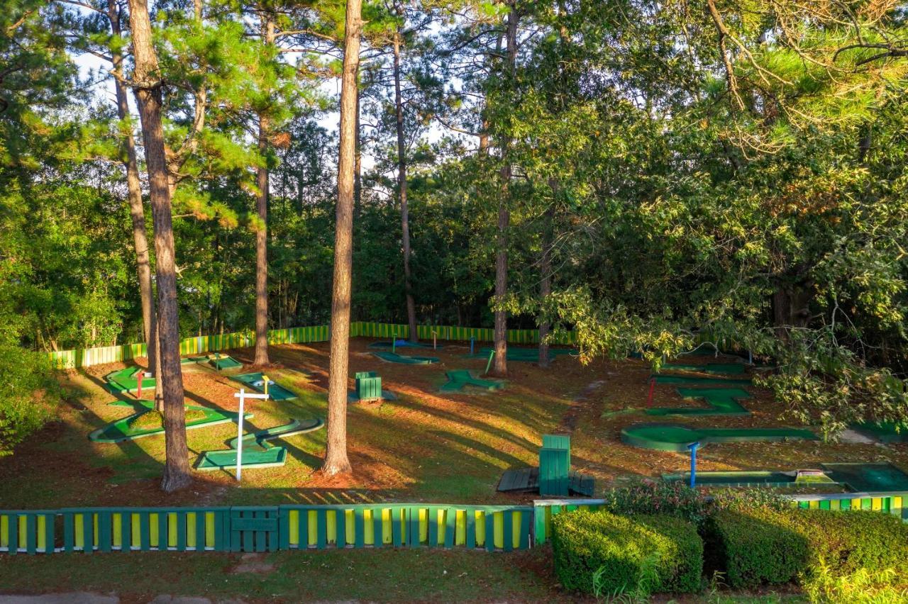 Crown At Hickory Hills